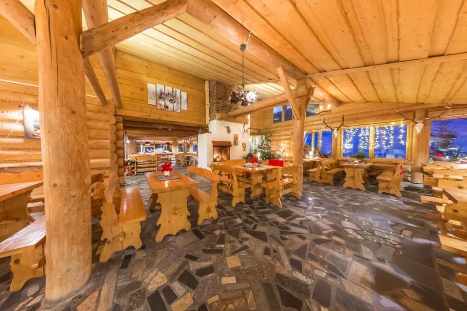 Pensjonat Laworta Ski اوسترزوكي دولن المظهر الخارجي الصورة