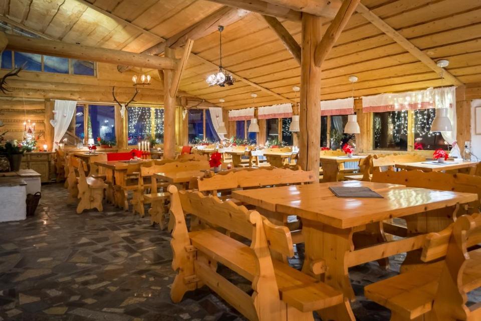 Pensjonat Laworta Ski اوسترزوكي دولن المظهر الخارجي الصورة